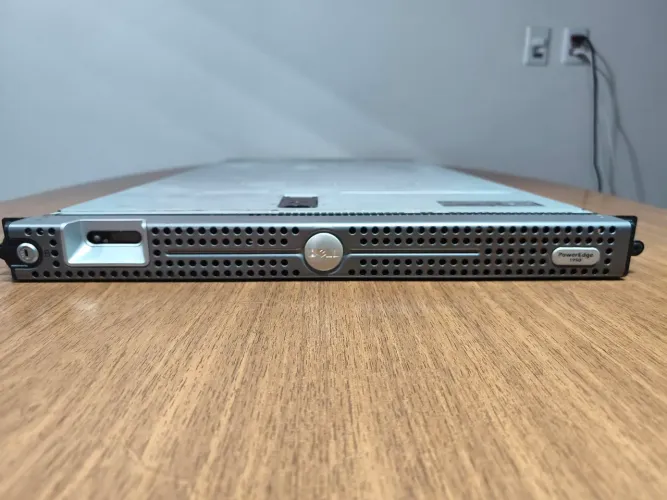 Servidor Dell Poweredge 1950 Intel Xeon 16GB 1.2 TB