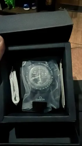 Relógio omega swatch novo na caixa série especial