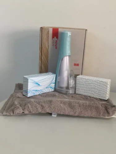 Escova dental elétrica com irrigador
