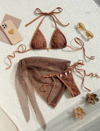 Lindo conjunto de biquíni e saia de banho