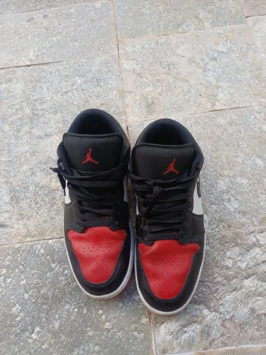 Tênis Nike. Air Jordan. N. 42/43