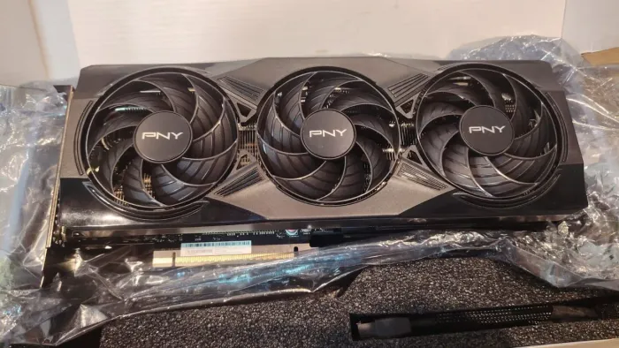 Placa de Vídeo Nvidia RTX 5070 12GB PNY OC