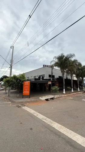 Imóvel para aluguel com 320 metros quadrados em Parque Atheneu - Goiânia - GO