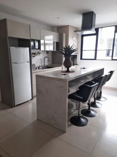 Apartamento 2 Quartos Novo e Sofisticado para Locação nos Ingleses - Excelente Localização