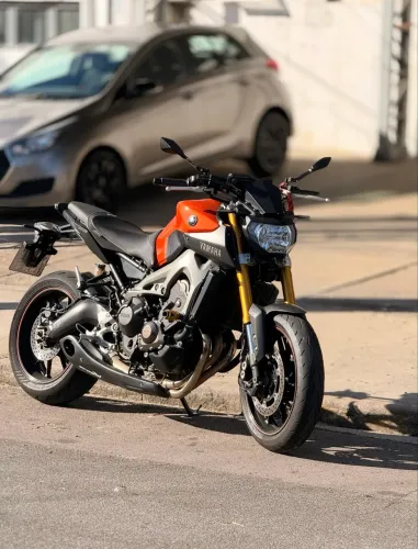 YAMAHA MT-09 2016 BAIXO KM