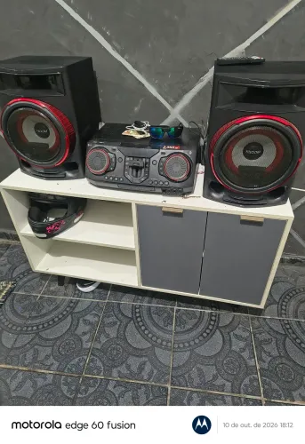 Mini system lg , 4 meses de uso, tem nota fiscal 