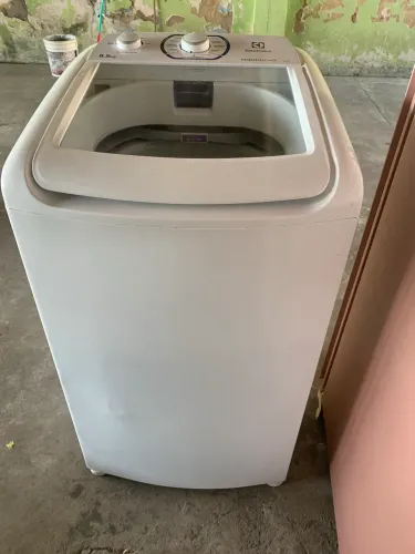 Vendo Máquina Lavar Eletrolux 8.5Kg. EssentialCare