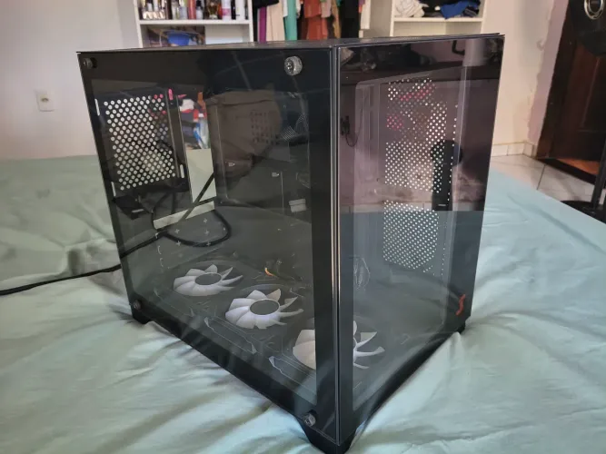 Gabinete aquário com 6 fans RGB + fonte 650w