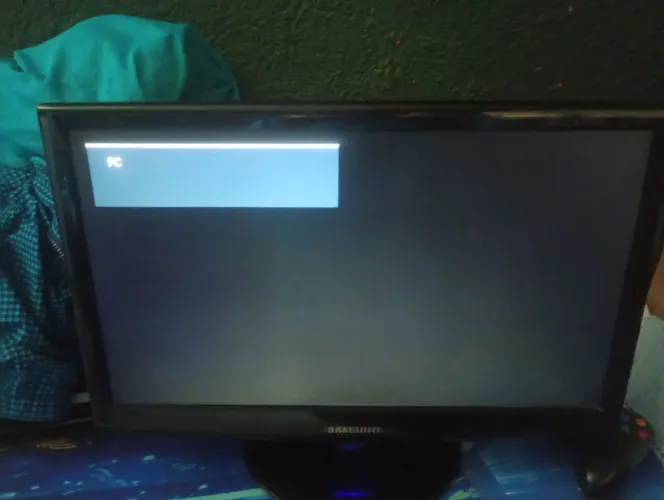 ? Monitor TV Samsung 20" - Funcionando Normal (Detalhe no VGA)