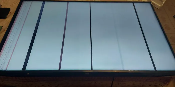 TV LG50UQ7950 com defeito 