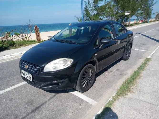 Fiat Linea Essence 1.8 Flex 16V 4P 2016