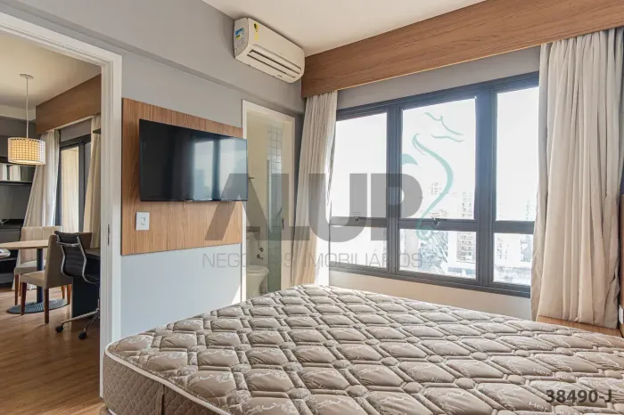 Apartamento mobiliado de 32 m² para venda em Pinheiros com 1 vaga de garagem.