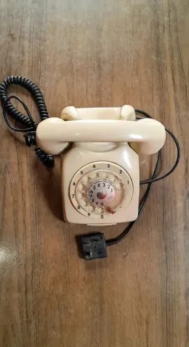 TELEFONE ANTIGO ERICSSON DISCO 1973 RELÍQUIA, FUNCIONANDO, BASE PESADA