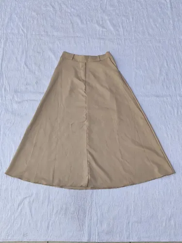 Saia longa bege