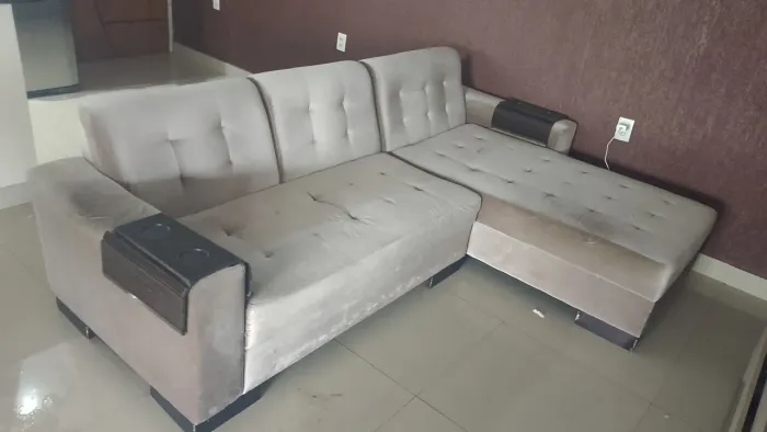 Sofá fixo com chaise 2.50M