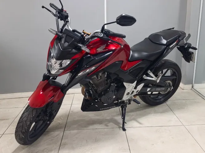 Honda CB 300F Twister ABS 2025 ? Impecável e Pronta para Rodar!
