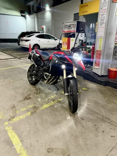 F800 adventure muito nova de garagem 