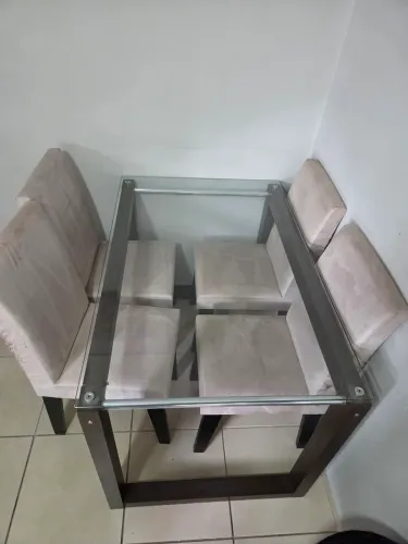 Mesa de Vidro 4 cadeiras
