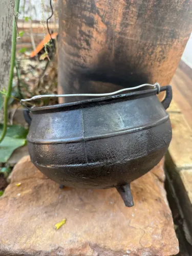 Panela de ferro antiga