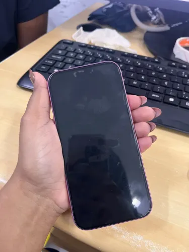 IPHONE 16 1 ano e 4 meses de uso