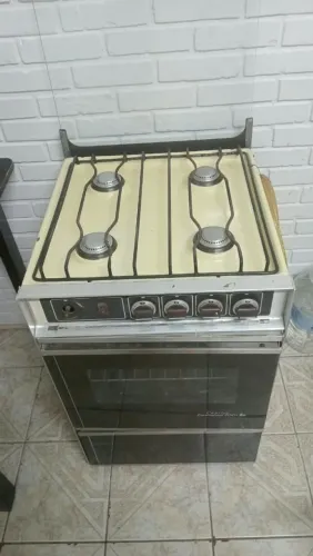 fogão 4 e forno