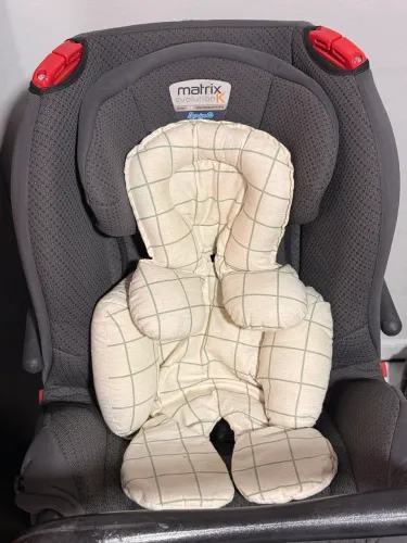 Redutor de bebê conforto