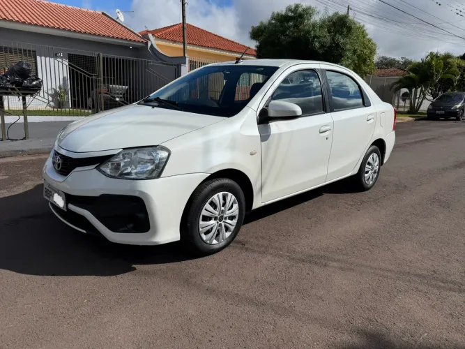 Toyota Etios X Sedan 1.5 Flex 16V 4P Aut. 2018