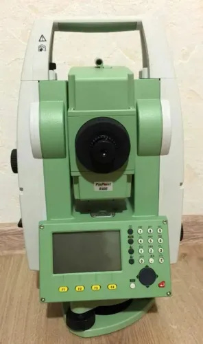 Leica Ts02 R400 usada