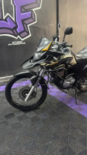 Honda XRE 300 ABS 2022 | 32.000 km | Revisada | Baú + Acessórios