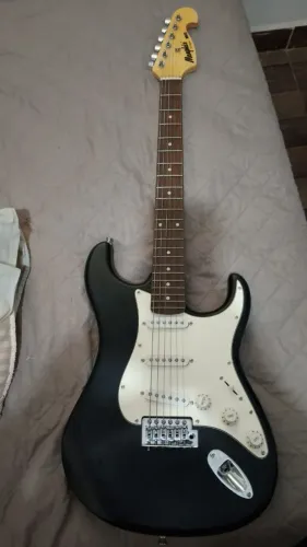 KIT COMPLETO: Guitarra Memphis by Tagima MG32 + Acessórios de Qualidade