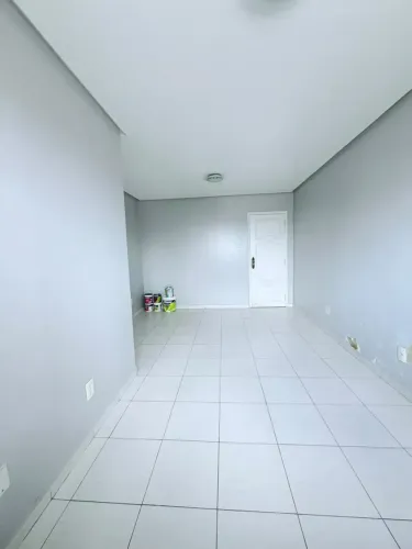 APARTAMENTO À VENDA | EDIFÍCIO PARATI