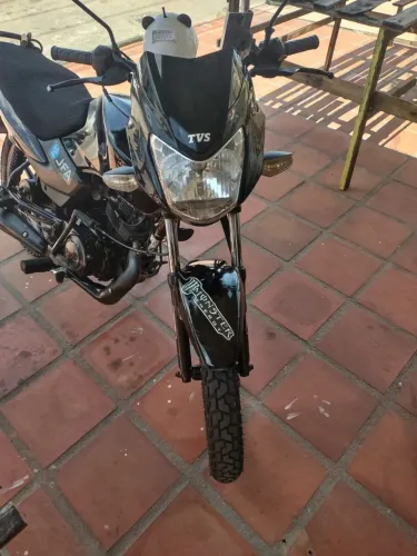 Vendo essa moto Mottu bem conservada único dono com dois pneus semi novos pronta usar!