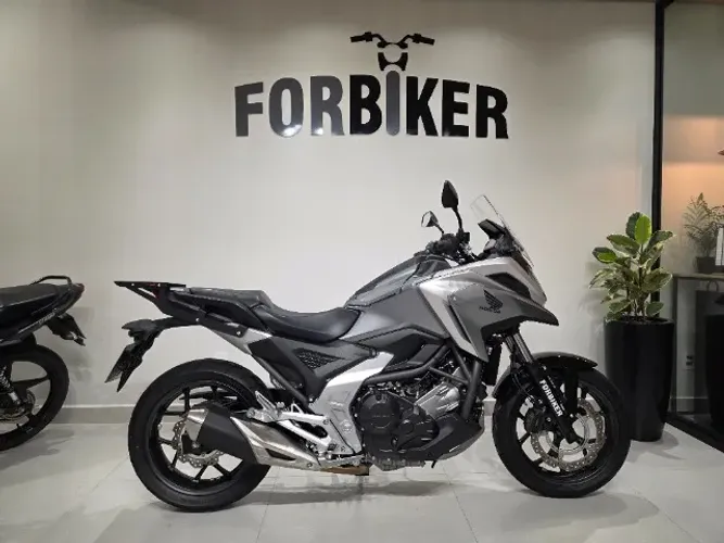Honda NC750X 2025- Vendida