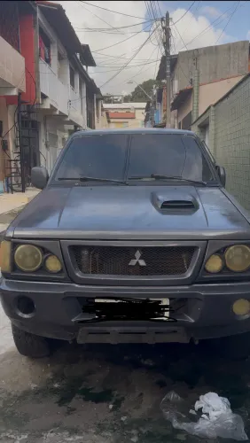 Mitsubishi L200 GLS 2.5 4X4 CD Diesel 2005