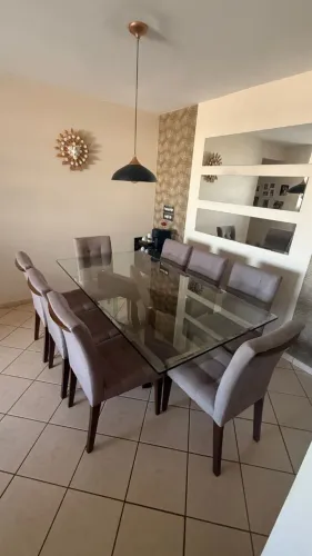 Mesa de Jantar 8 lugares