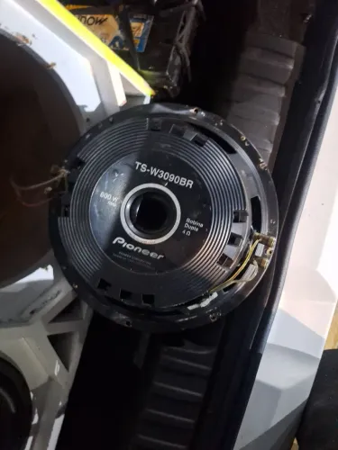 Par de Graves Pioneer TS-W3090BR 12" 600W RMS Bobina Dupla - Excelente Estado
