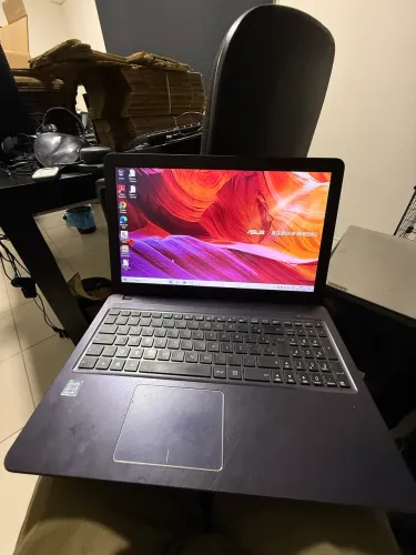 Vivobook 15 Asus