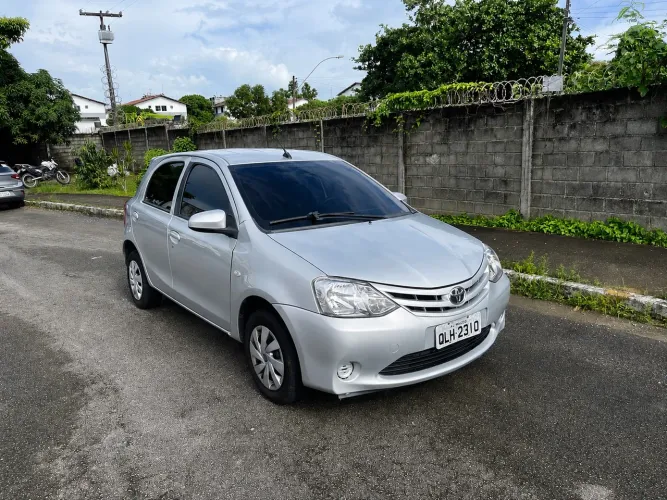Toyota Etios XS 1.5 Flex 16V 5P Aut. 2017