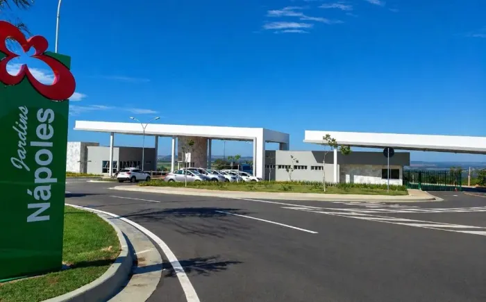 Terreno à venda, 360 m² por R$ 399.000,00 - Jardins Nápoles - Senador Canedo/GO