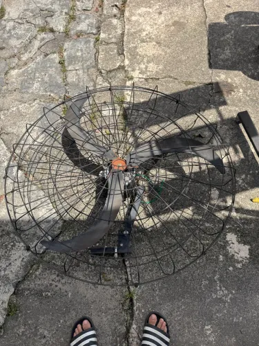 Ventilador de Parede Fixo 100CM 3 Pás V100NFM Goar 127/220V Preto