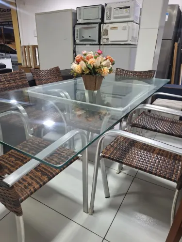 Mesa de jantar 6 cadeiras