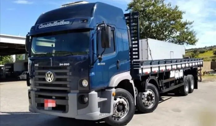 Vw  24250 8x2 2011 carroceria 
