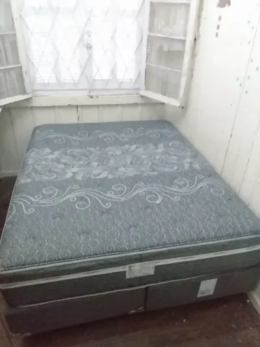 Cama Queen Size Completa com Box e Colchão