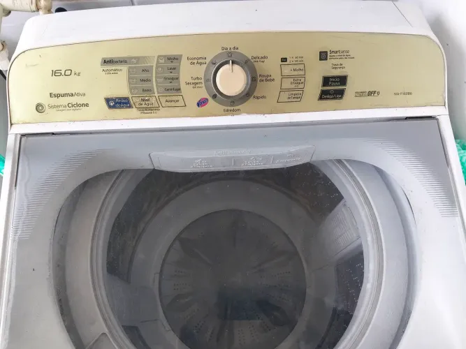 Máquina de lavar Panasonic
