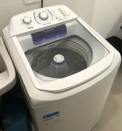 Máquina de lavar roupa Electrolux 12kg