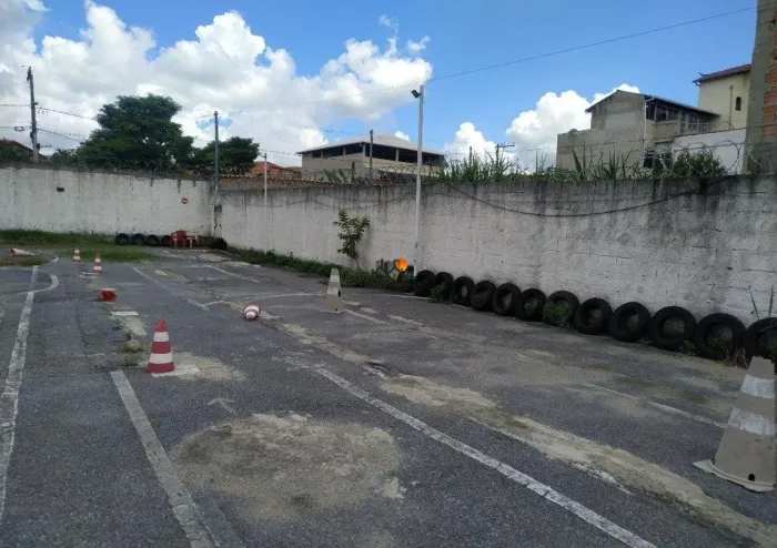 LOTE NO CÉU AZUL