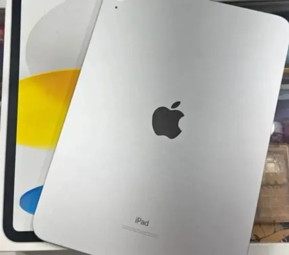 iPad 11