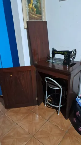 Maquina de costura Singer