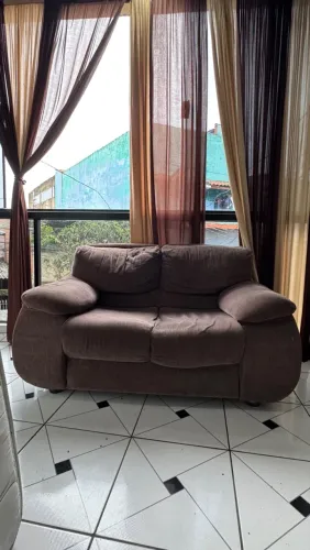 Sofá 2 lugares