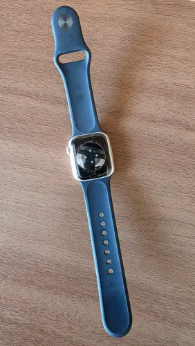 Apple Watch Series 9, tamanho 41mm, versão GPS, em ótimo estado de conservação e 100% OK